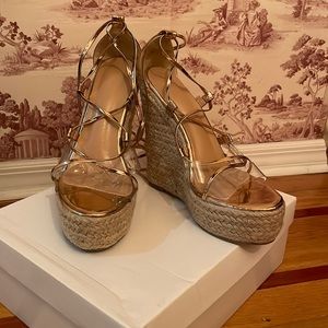 GOLD LACE-UP WEDGES | NEVER WORN | SIZE 7